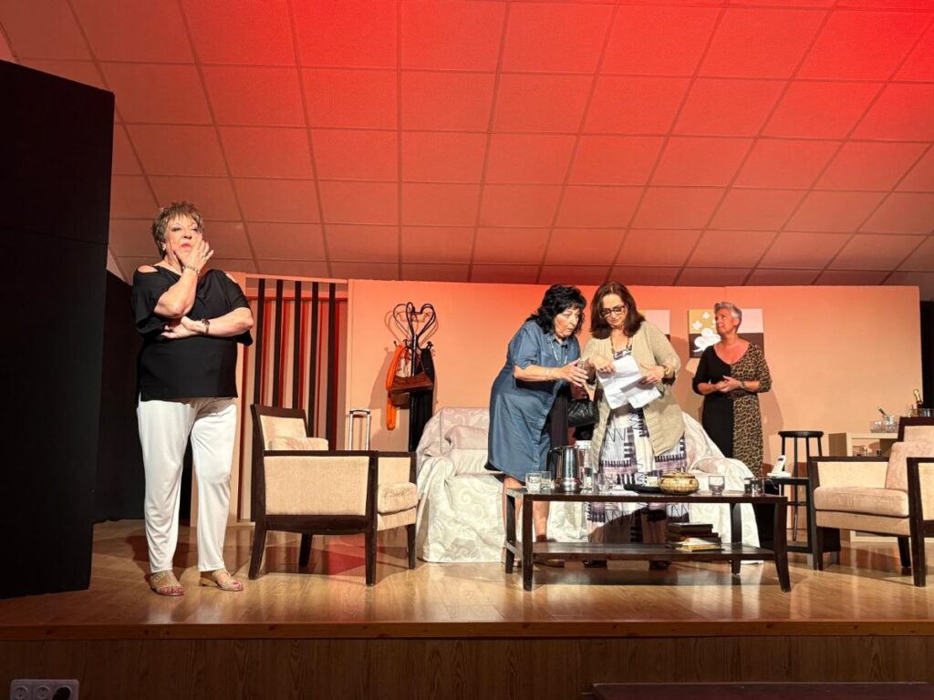mujeres de ceniza